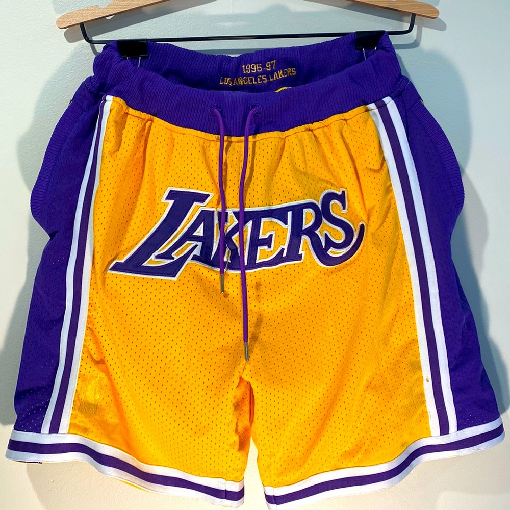 Mens "Just Don" Lakers Shorts Size Large!